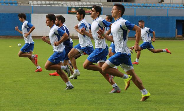 El Avilés podrá empezar a entrenar, pero hasta que no pague la deuda los jugadores carecerán de licencia federativa.