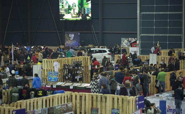 En el FIMP habrá 300 puestos de juego, talleres infantiles y media docena de competiciones que se retransmitirán en pantalla gigante. / D. MORA
