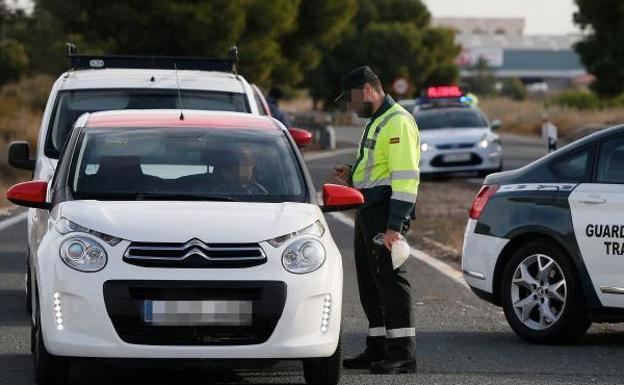 Tráfico prevé 305.000 desplazamientos por las carreteras asturianas en Navidad
