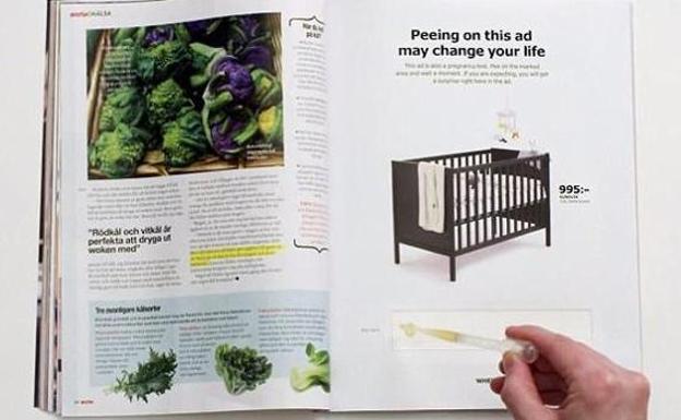 El original anuncio de Ikea invita a las mujeres a hacer pis sobre el papel. Si están embarazadas obtienen descuento en la cuna El original anuncio de Ikea invita a las mujeres a hacer pis sobre el papel. Si están embarazadas obtienen descuento en la cuna