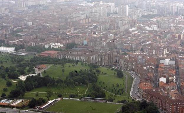 El PSOE pide a Foro que «deje de enredar» y aclare dónde irá el campo de fútbol femenino El PSOE pide a Foro que «deje de enredar» y aclare dónde irá el campo de fútbol femenino