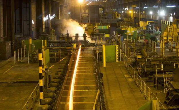 Arcelor advierte ahora de que sus plantas en Asturias peligran por la compra de Ilva