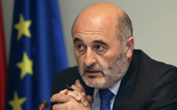 El Síndico Mayor defiende el modelo de contratación de personal en 2017