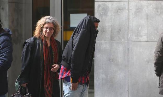 Un año y cuatro meses de cárcel para el acusado de intentar matar a un menor en el parque de San Pedro de los Arcos en Oviedo