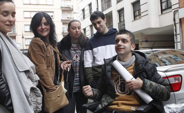 Germán, a su llegada a Gijón./J. PAÑEDA