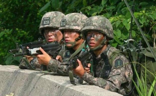 Condenan a un hombre por engordar 30 kilos para evitar el servicio militar