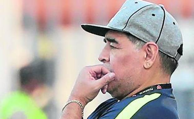 Maradona deja colgada a su hija el día de su boda Maradona deja colgada a su hija el día de su boda