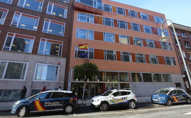 Fachada de los Tribunales de Justicia de Avilés. /MARIETA