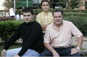 CAMPEONES. Héctor Braga, Raúl Díaz y Jorge Tuya, tres generaciones de cantantes de tonada. / UCHA/