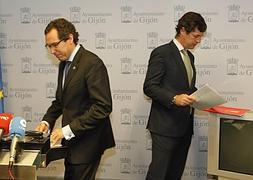 Couto y Felgueroso, ayer, en la sala de prensa. :: PAÑEDA/