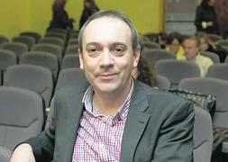 «La escuela debe enseñarnos a pensar, para lo otro ya está Wikipedia»