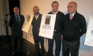 Raimundo Parajón, el doctor Meana Fonseca, Manuel Villazón, y el presidente de la asociación Cubera, Etelvino González. ::
L. CASO/