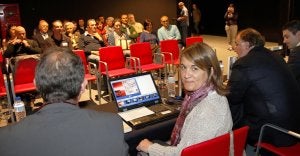María González-Pumariega, en el Centro de Arte Rupestre de Ribadesella, donde presentó su trabajo sobre la cueva de El Pindal. ::
ACEBAL/