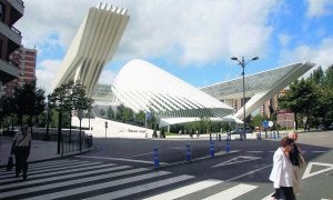 El Palacio de Congresos abrió sus puertas con la visera anclada por problemas técnicos. ::
M. ROJAS/