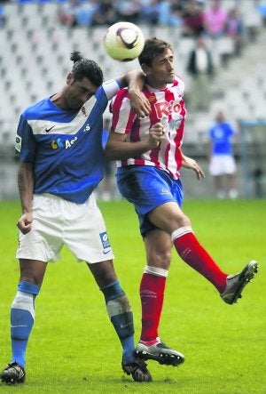 Jorge Rodríguez en un partido del Oviedo ante el Lugo. :: MARIO ROJAS/
