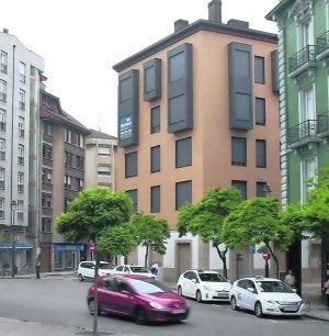 El banco malo vende en Avilés dos edificios el solar de Ingenieros y