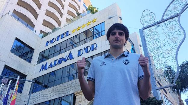 El delantero gijonÃ©s Jairo CÃ¡rcaba. /  C. D. CASTELLÃN