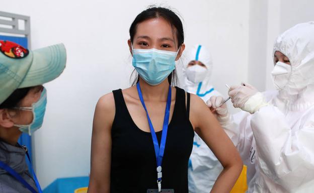 China prueba cinco vacunas contra el coronavirus en humanos | El Comercio