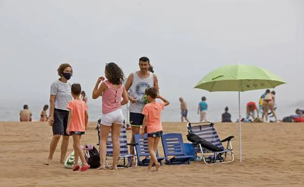 Las playas asturianas empezarán a tener un aforo máximo de acceso la semana que viene