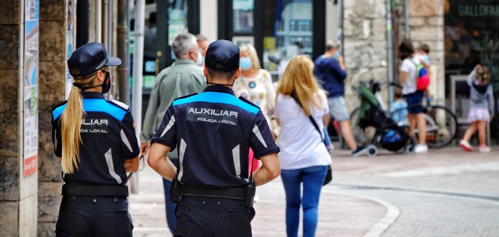 La oposición alude al efecto estadístico y apoya no aumentar las restricciones en Llanes - Vimarsana News