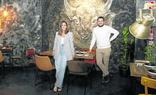 Lucía Álvarez y Alberto García, en el interior del establecimiento gijonés./JUAN CARLOS TUERO