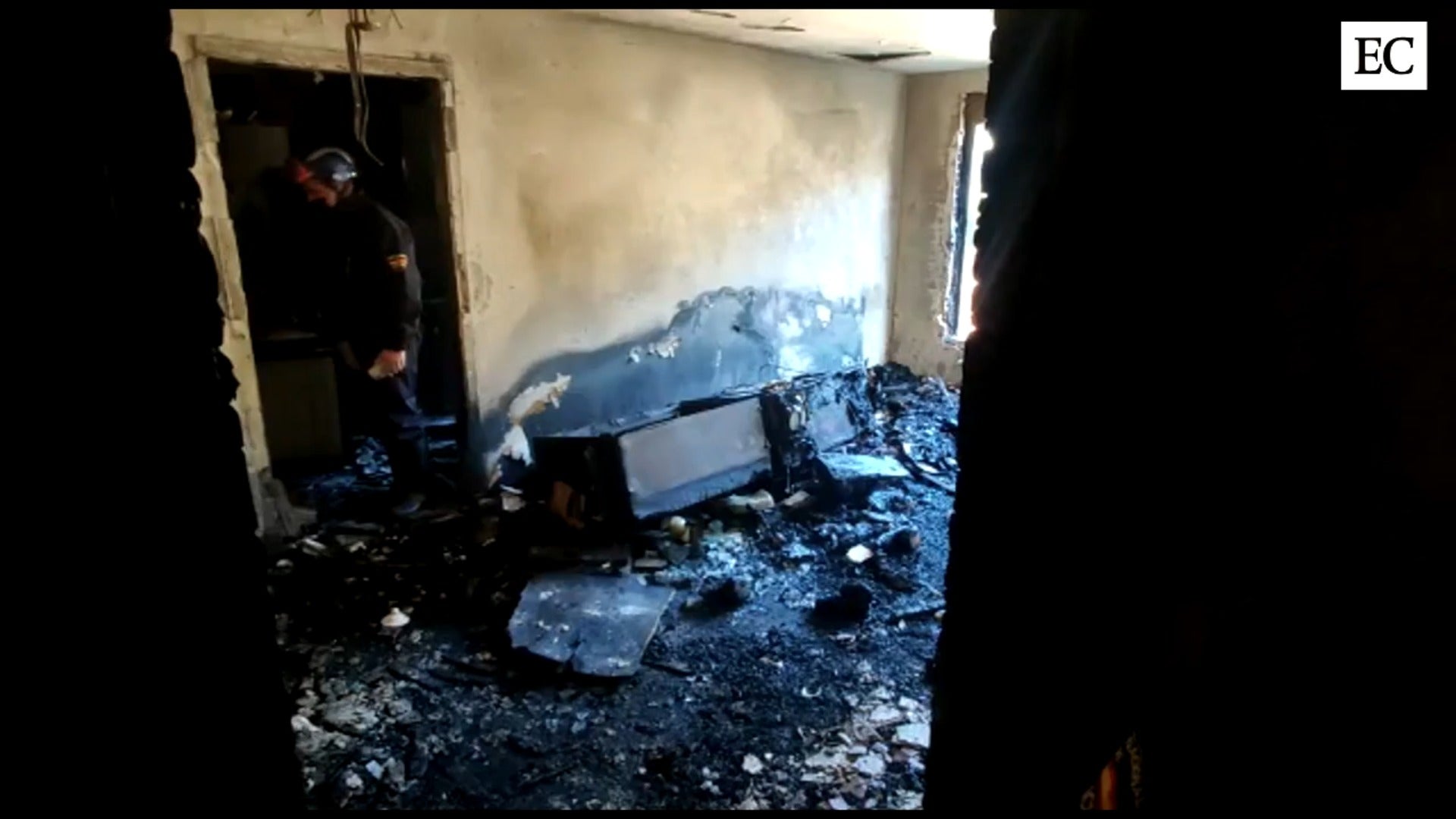 Así quedó el inmueble incendiado La Felguera