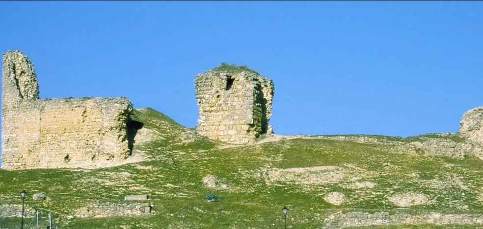 Se vende castillo medieval por medio millón de euros