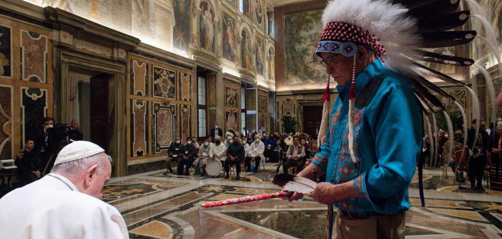 Francisco pide perdón a los indígenas de Canadá por los abusos en los internados