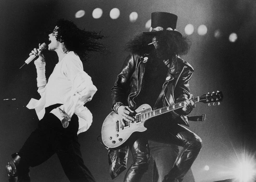t Michael Jackson y Slash, durante la actuación el 21 de septiembre de 1992. /
