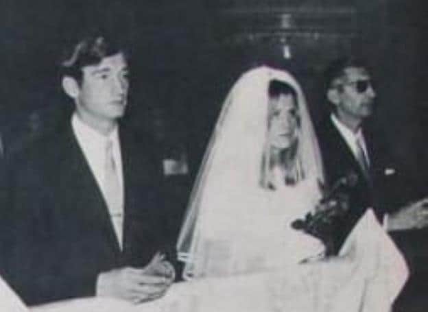 Zoco in María Ostiz iz Avilesa na njun poročni dan na Javierjevem gradu v Navarrese poleti 1969.