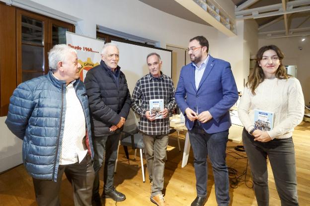 Xuan Cándano presenta su libro 'No hay país' en Gijón El Comercio