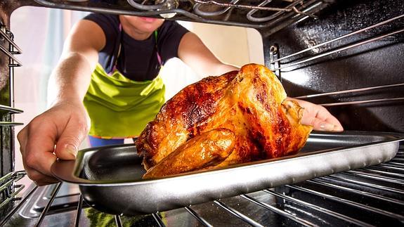 El pollo asado no queda perfecto? Los trucos de los expertos | El Comercio