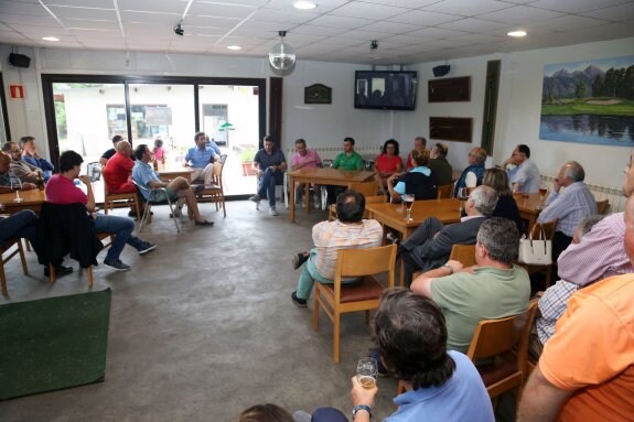 Socios Del Club De Golf De La Fresneda Buscan Empresas Que